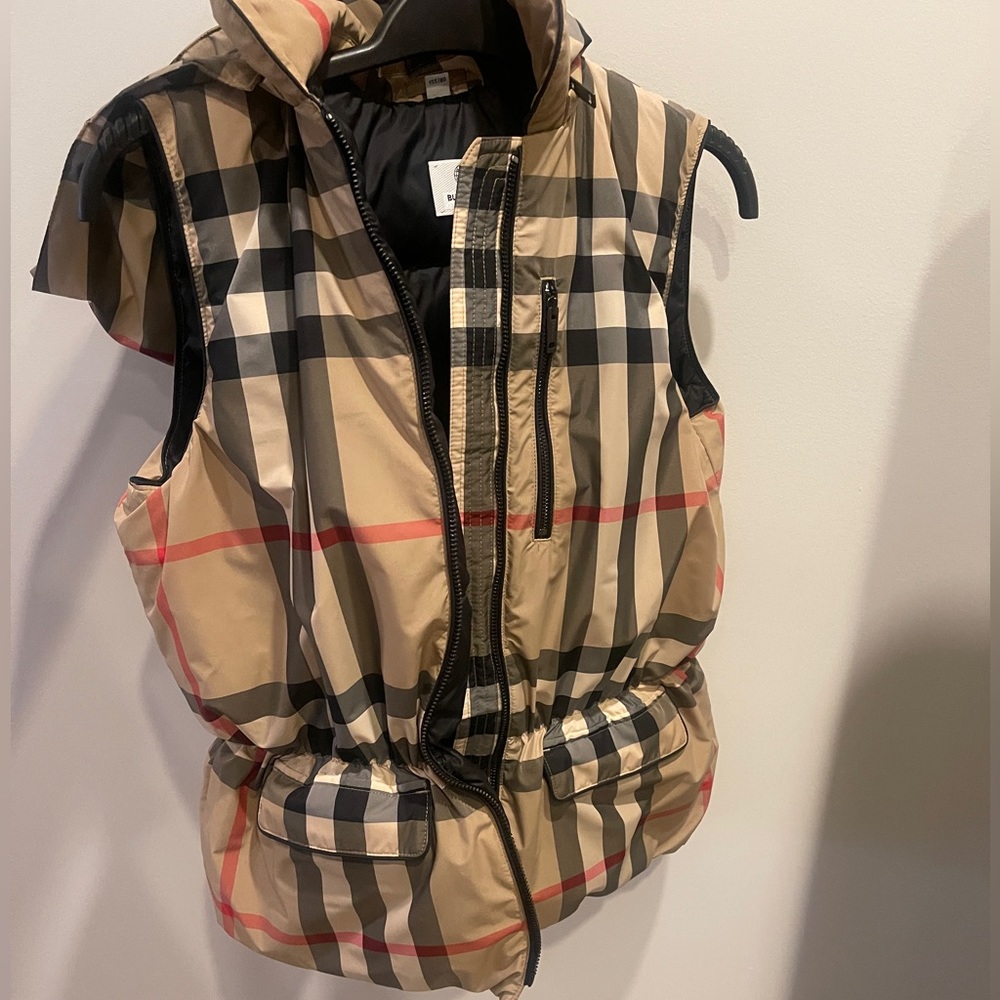Burberry Youth Vest - Size 14 can fit women’s XS